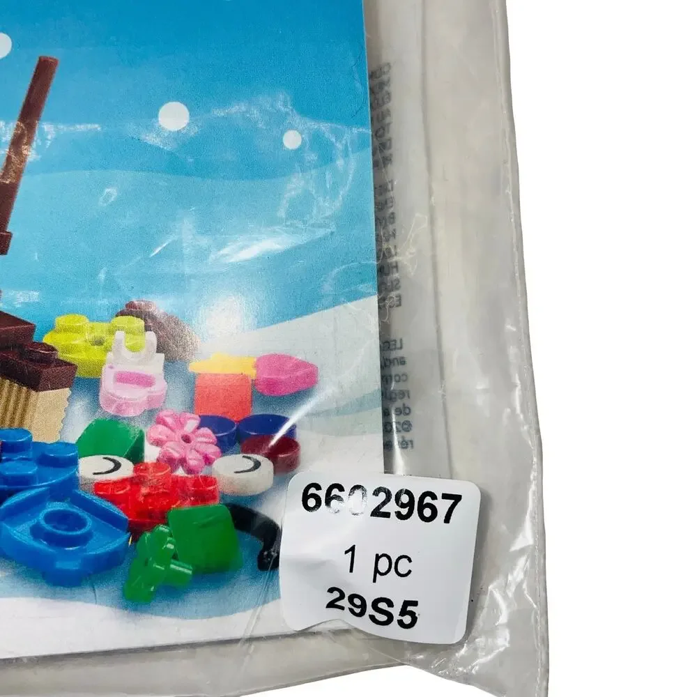 LEGO 6602967 Holiday Snowman Barnes & Noble Exclusive Building Set Christmas NEW
